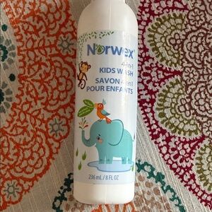 Norwex Kids 4-in-1 Kids Wash NIB